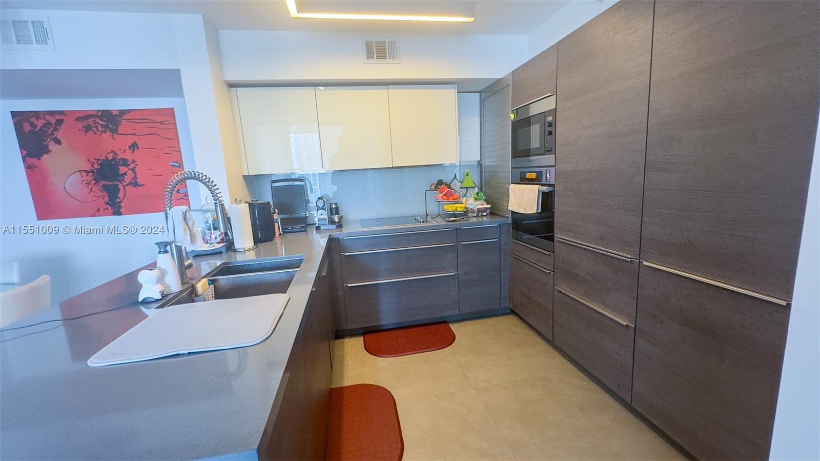 1155 Brickell Bay Dr, Miami, FL, 33131 United States, 2 Bedrooms Bedrooms, ,2 BathroomsBathrooms,Residential,For Sale,Brickell Bay Dr,A11551009