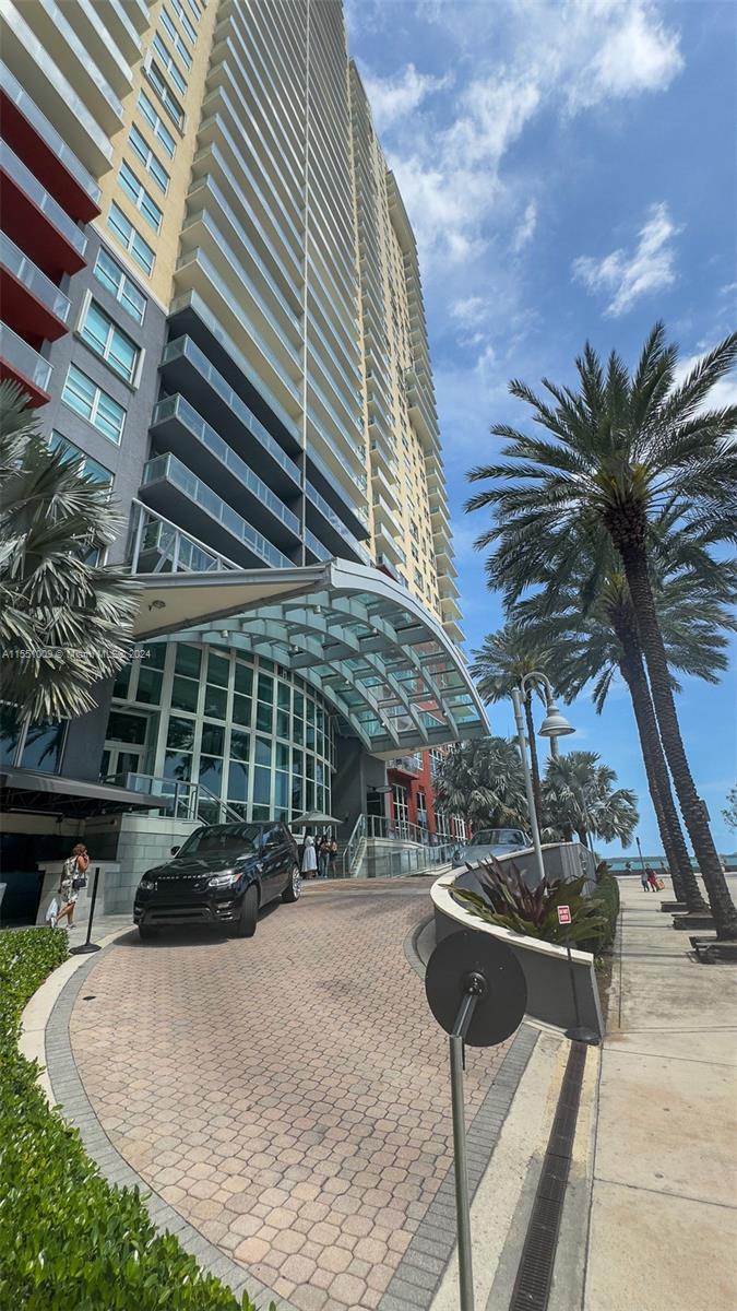 1155 Brickell Bay Dr, Miami, FL, 33131 United States, 2 Bedrooms Bedrooms, ,2 BathroomsBathrooms,Residential,For Sale,Brickell Bay Dr,A11551009