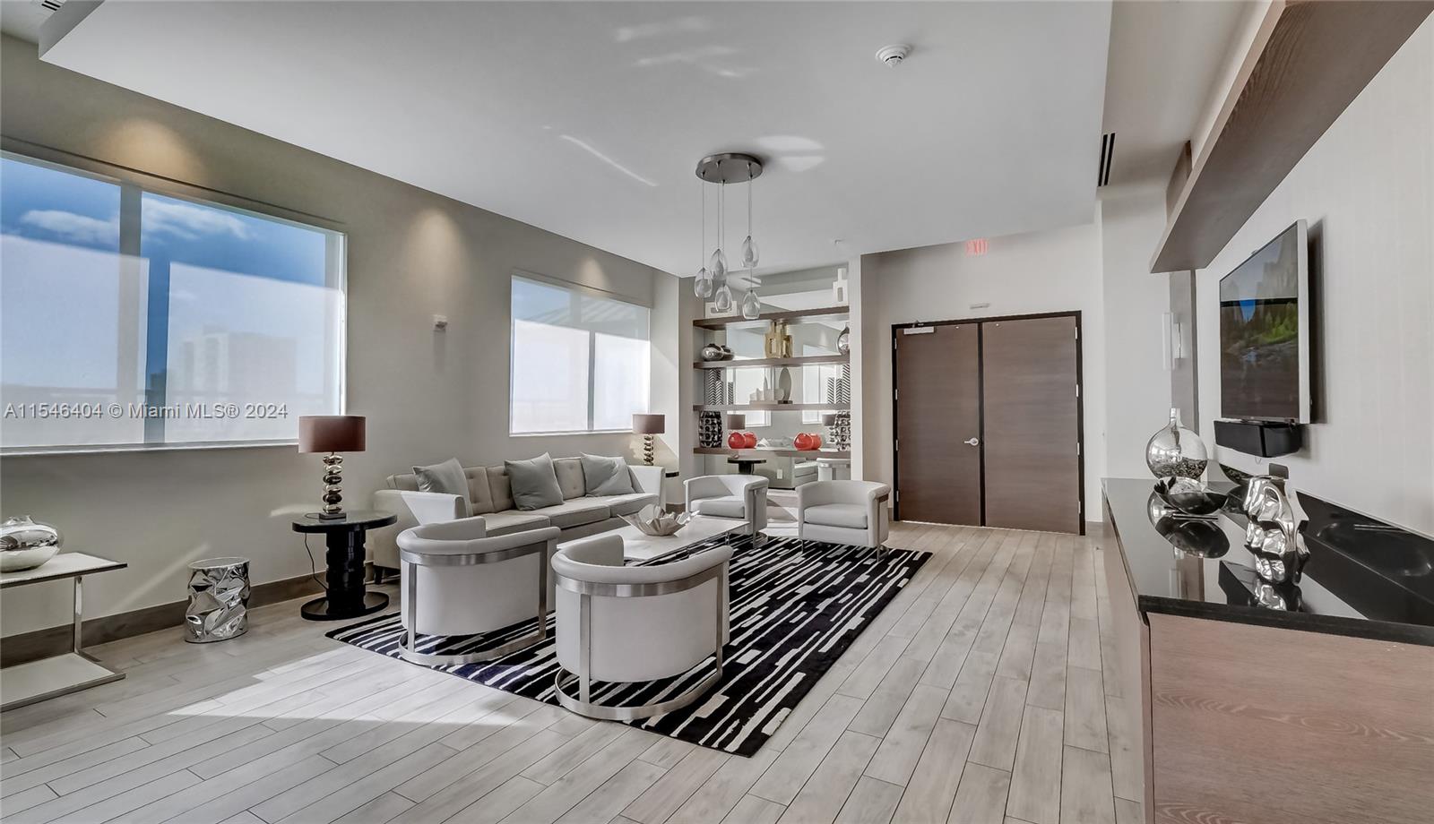 999 1st Ave, Miami, FL, 33130 United States, 1 Bedroom Bedrooms, ,1 BathroomBathrooms,Residential,For Sale,1st Ave,A11546404