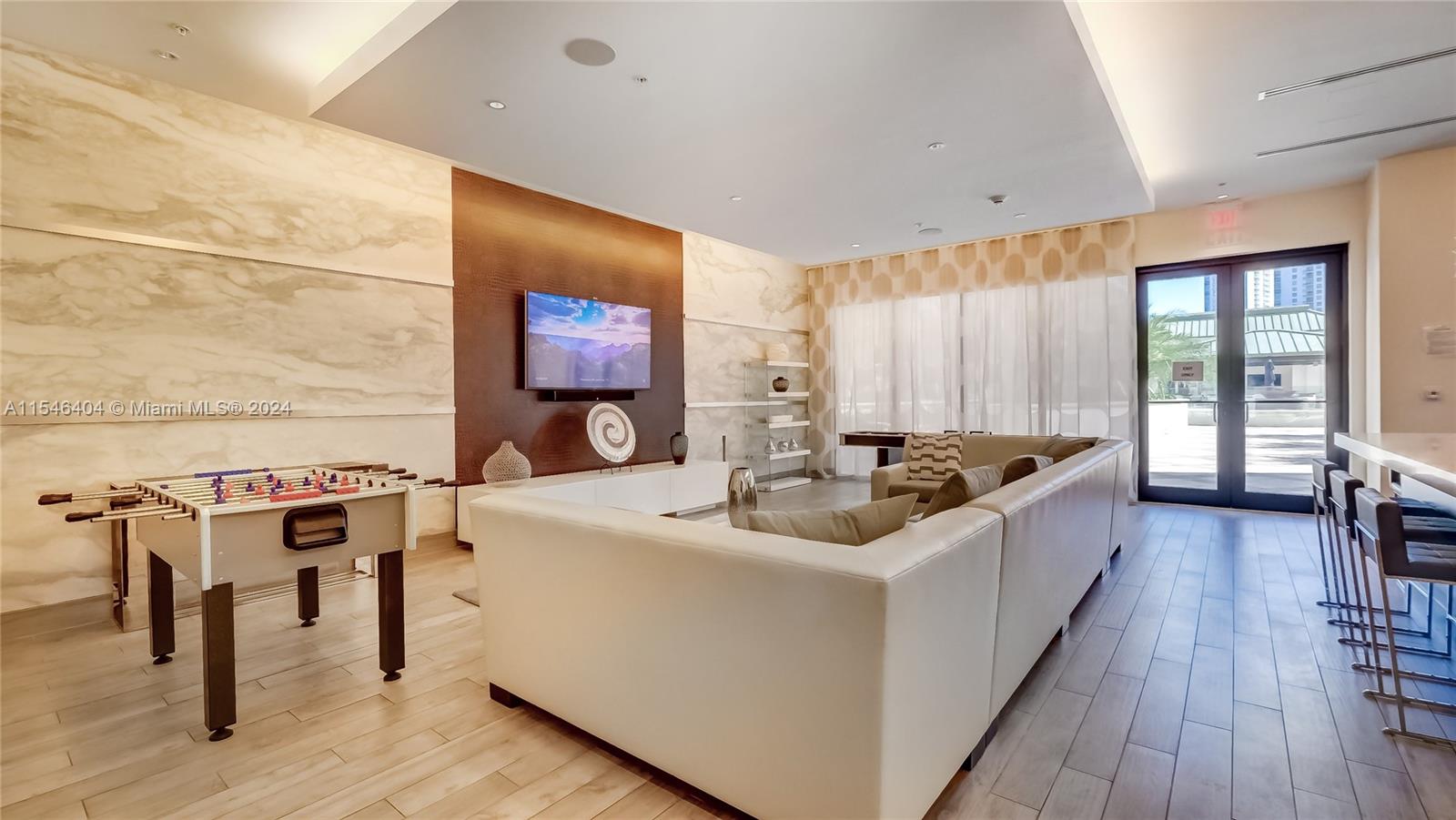999 1st Ave, Miami, FL, 33130 United States, 1 Bedroom Bedrooms, ,1 BathroomBathrooms,Residential,For Sale,1st Ave,A11546404