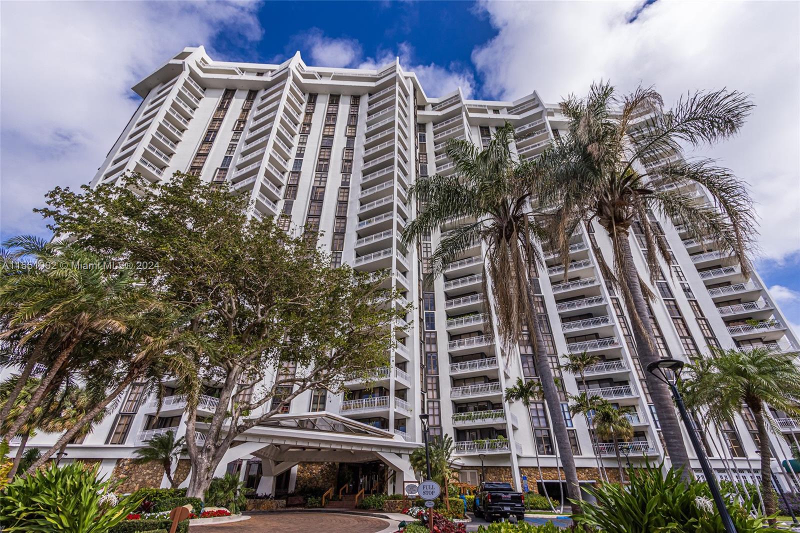 4000 Towerside Ter 2007, Miami, Florida 33138, 2 Bedrooms Bedrooms, ,2 BathroomsBathrooms,Residential,For Sale,4000 Towerside Ter 2007,A11551002