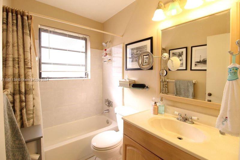 11 Redwood Cir, Plantation, FL, 33317 United States, 3 Bedrooms Bedrooms, ,2 BathroomsBathrooms,Residential,For Sale,Redwood Cir,A11551139