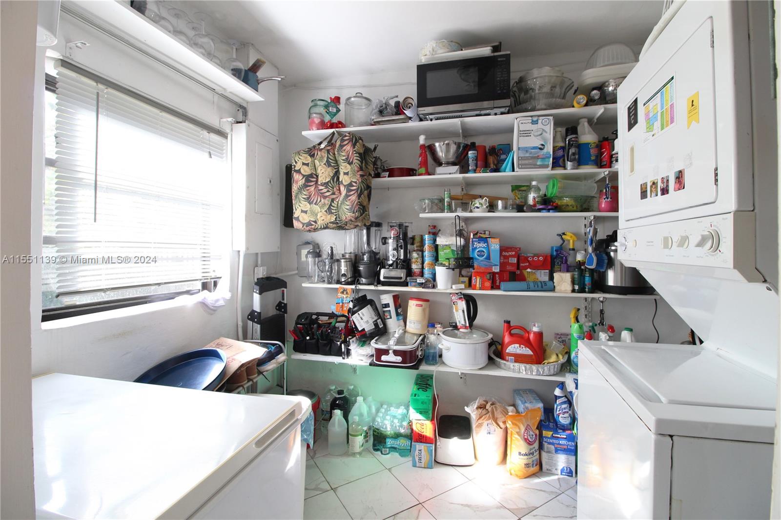 11 Redwood Cir, Plantation, FL, 33317 United States, 3 Bedrooms Bedrooms, ,2 BathroomsBathrooms,Residential,For Sale,Redwood Cir,A11551139