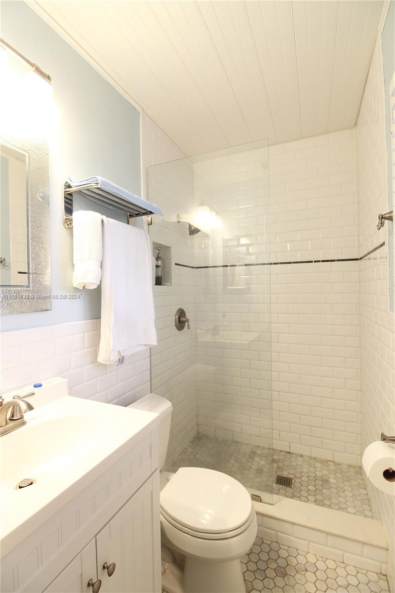 11 Redwood Cir, Plantation, FL, 33317 United States, 3 Bedrooms Bedrooms, ,2 BathroomsBathrooms,Residential,For Sale,Redwood Cir,A11551139