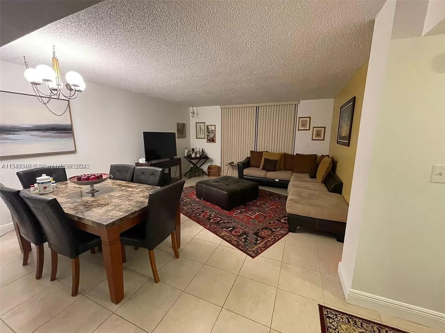 8065 SW 107th Ave 115, Miami, Florida 33173, 2 Bedrooms Bedrooms, ,2 BathroomsBathrooms,Residentiallease,For Rent,8065 SW 107th Ave 115,A11546048