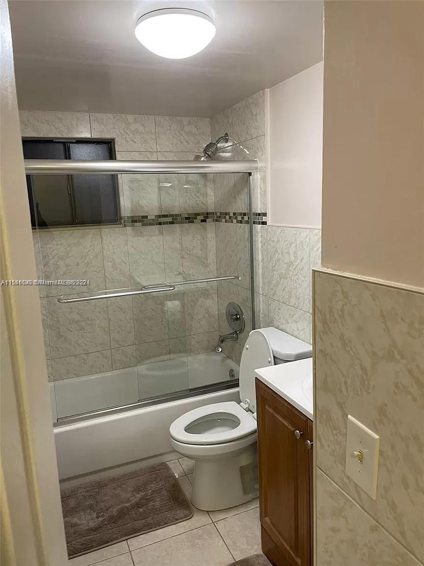 8065 SW 107th Ave 115, Miami, Florida 33173, 2 Bedrooms Bedrooms, ,2 BathroomsBathrooms,Residentiallease,For Rent,8065 SW 107th Ave 115,A11546048