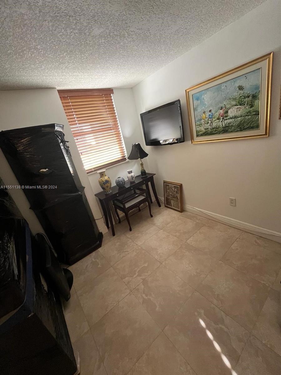 1775 Washington Ave 7C, Miami Beach, Florida 33139, 2 Bedrooms Bedrooms, ,2 BathroomsBathrooms,Residential,For Sale,1775 Washington Ave 7C,A11551138