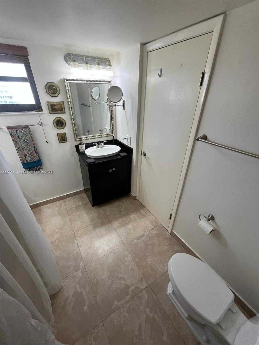 1775 Washington Ave 7C, Miami Beach, Florida 33139, 2 Bedrooms Bedrooms, ,2 BathroomsBathrooms,Residential,For Sale,1775 Washington Ave 7C,A11551138