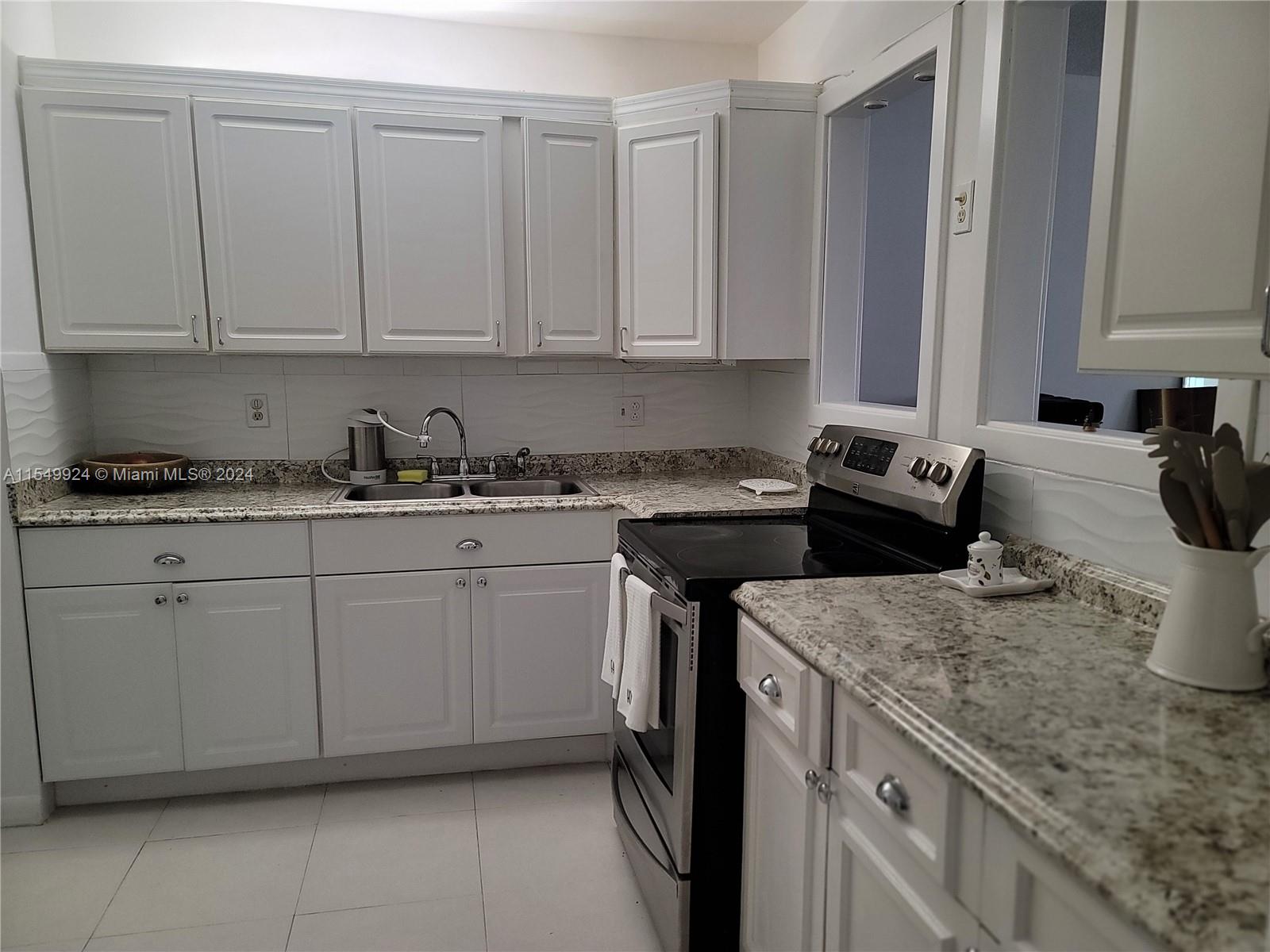 4821 22nd Ct, Lauderhill, FL, 33313 United States, 2 Bedrooms Bedrooms, ,2 BathroomsBathrooms,Residential,For Sale,22nd Ct,A11549924