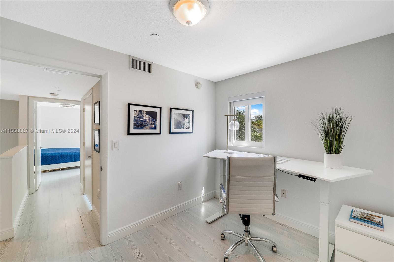 7600 Collins Ave, Miami Beach, FL, 33141 United States, 2 Bedrooms Bedrooms, ,1 BathroomBathrooms,Residential,For Sale,Collins Ave,A11550667