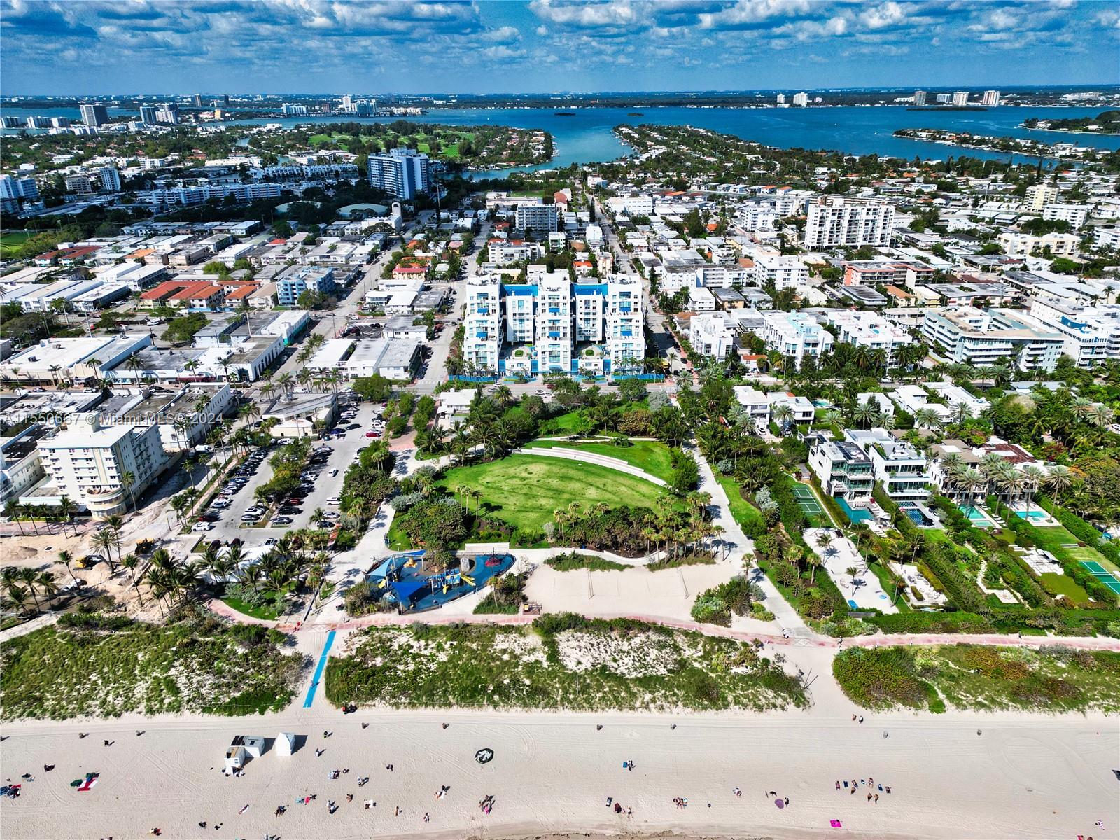 7600 Collins Ave, Miami Beach, FL, 33141 United States, 2 Bedrooms Bedrooms, ,1 BathroomBathrooms,Residential,For Sale,Collins Ave,A11550667