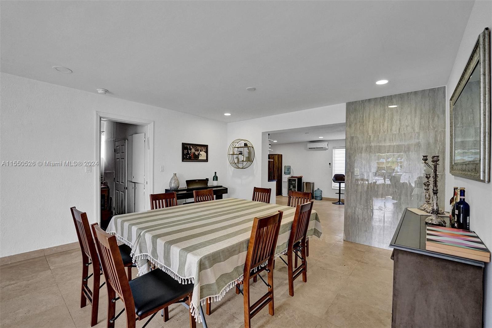 901 NE 6th St 1, Hallandale Beach, Florida 33009, 4 Bedrooms Bedrooms, ,3 BathroomsBathrooms,Residentiallease,For Rent,901 NE 6th St 1,A11550526