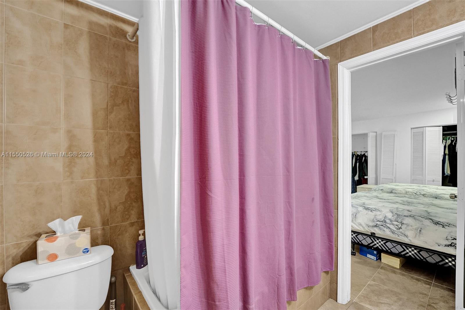 901 NE 6th St 1, Hallandale Beach, Florida 33009, 4 Bedrooms Bedrooms, ,3 BathroomsBathrooms,Residentiallease,For Rent,901 NE 6th St 1,A11550526
