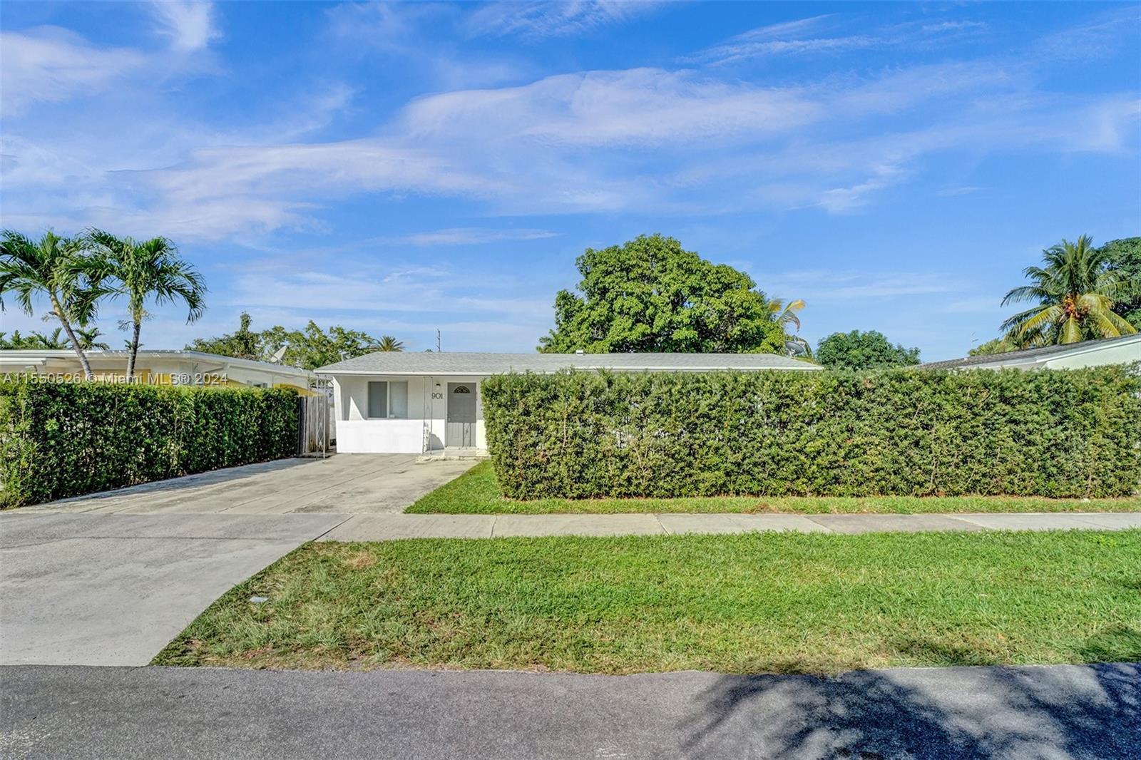 901 NE 6th St 1, Hallandale Beach, Florida 33009, 4 Bedrooms Bedrooms, ,3 BathroomsBathrooms,Residentiallease,For Rent,901 NE 6th St 1,A11550526
