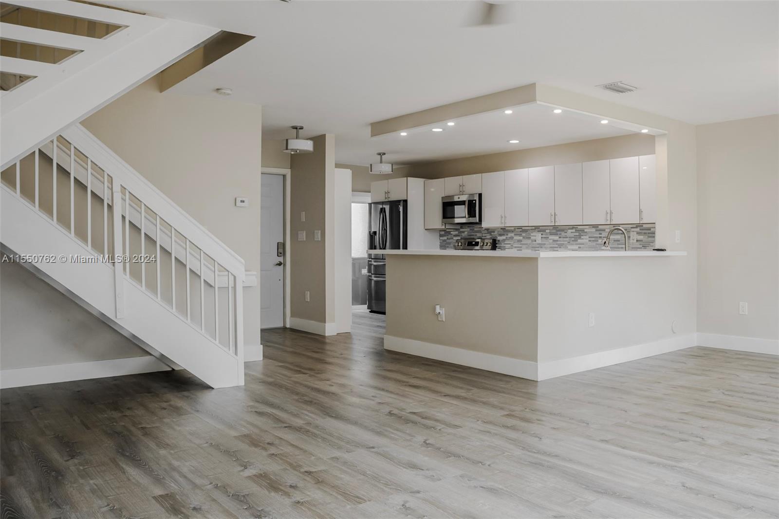 4422 NW 97th Pl, Doral, Florida 33178, 3 Bedrooms Bedrooms, ,2 BathroomsBathrooms,Residential,For Sale,4422 NW 97th Pl,A11550762