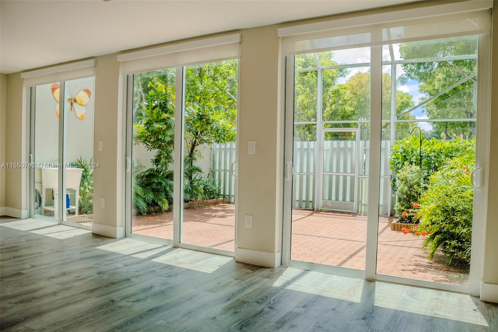 4422 NW 97th Pl, Doral, Florida 33178, 3 Bedrooms Bedrooms, ,2 BathroomsBathrooms,Residential,For Sale,4422 NW 97th Pl,A11550762