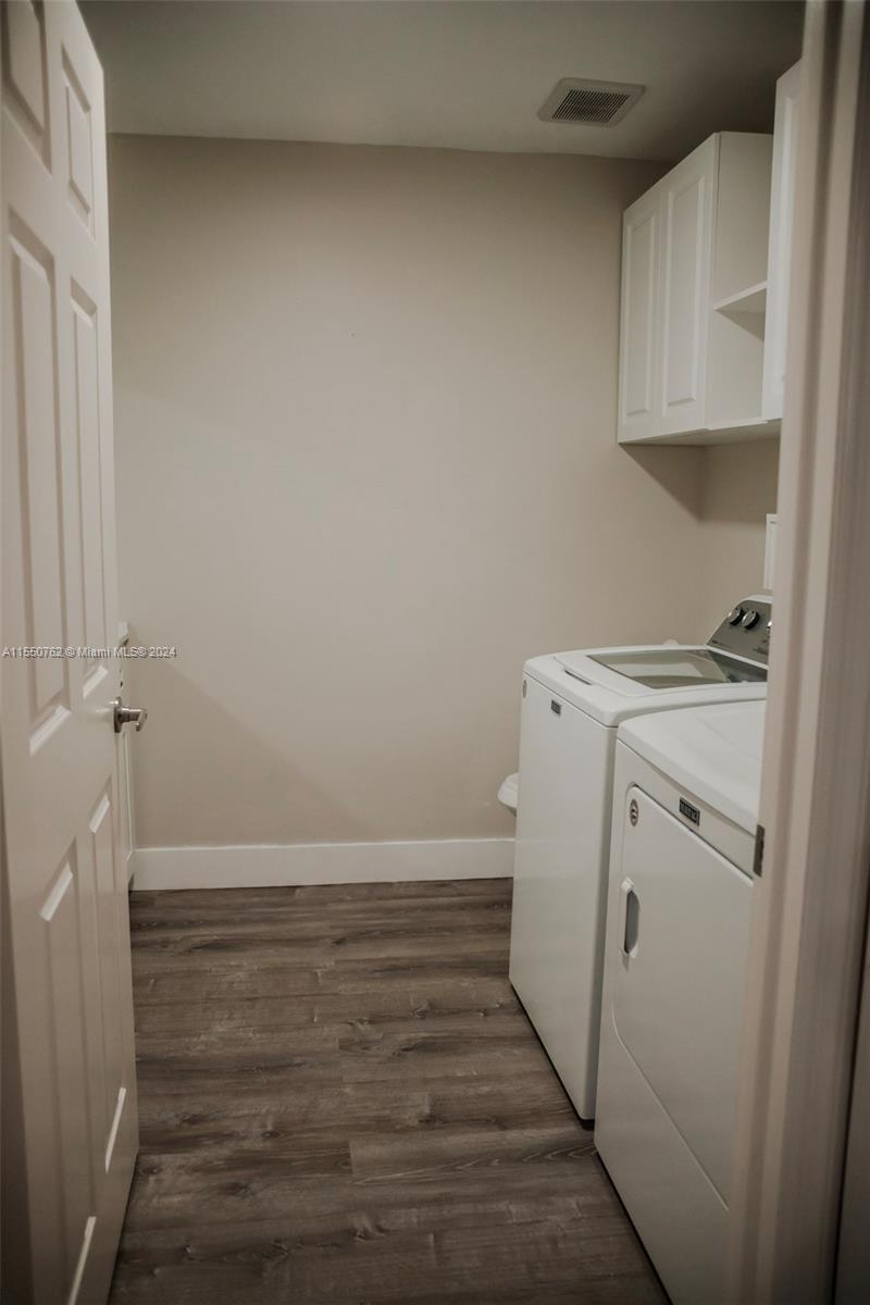 4422 NW 97th Pl, Doral, Florida 33178, 3 Bedrooms Bedrooms, ,2 BathroomsBathrooms,Residential,For Sale,4422 NW 97th Pl,A11550762