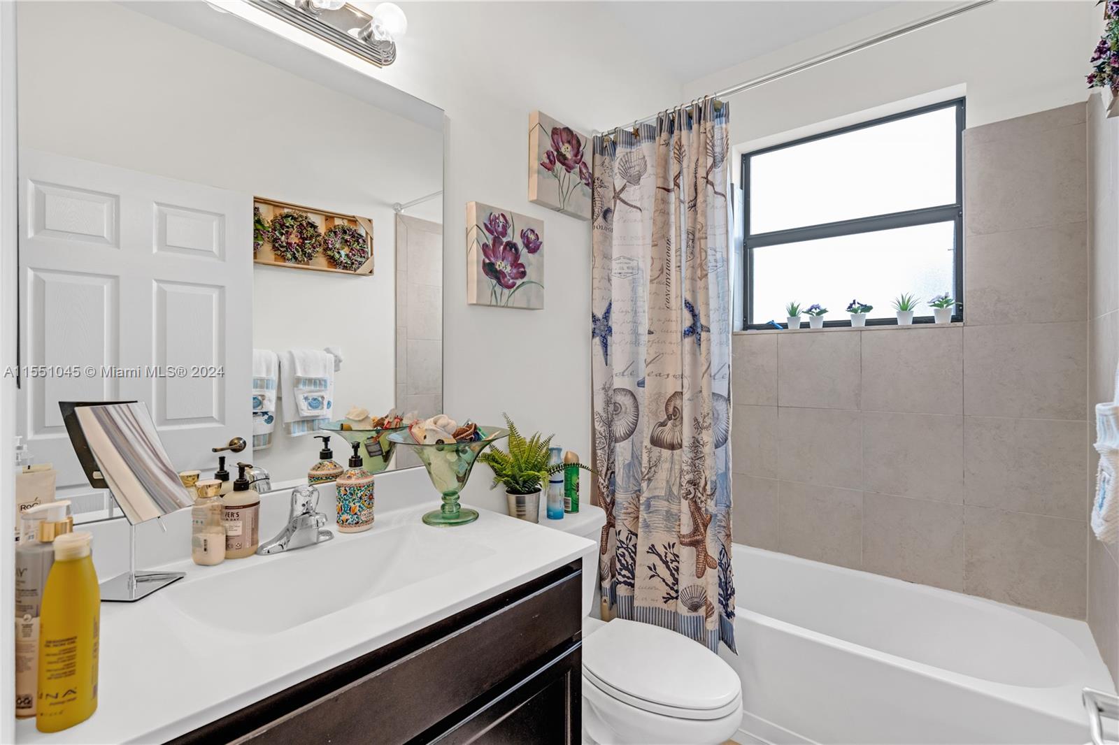 24875 117th Ct, Homestead, FL, 33032 United States, 4 Bedrooms Bedrooms, ,3 BathroomsBathrooms,Residential,For Sale,117th Ct,A11551045