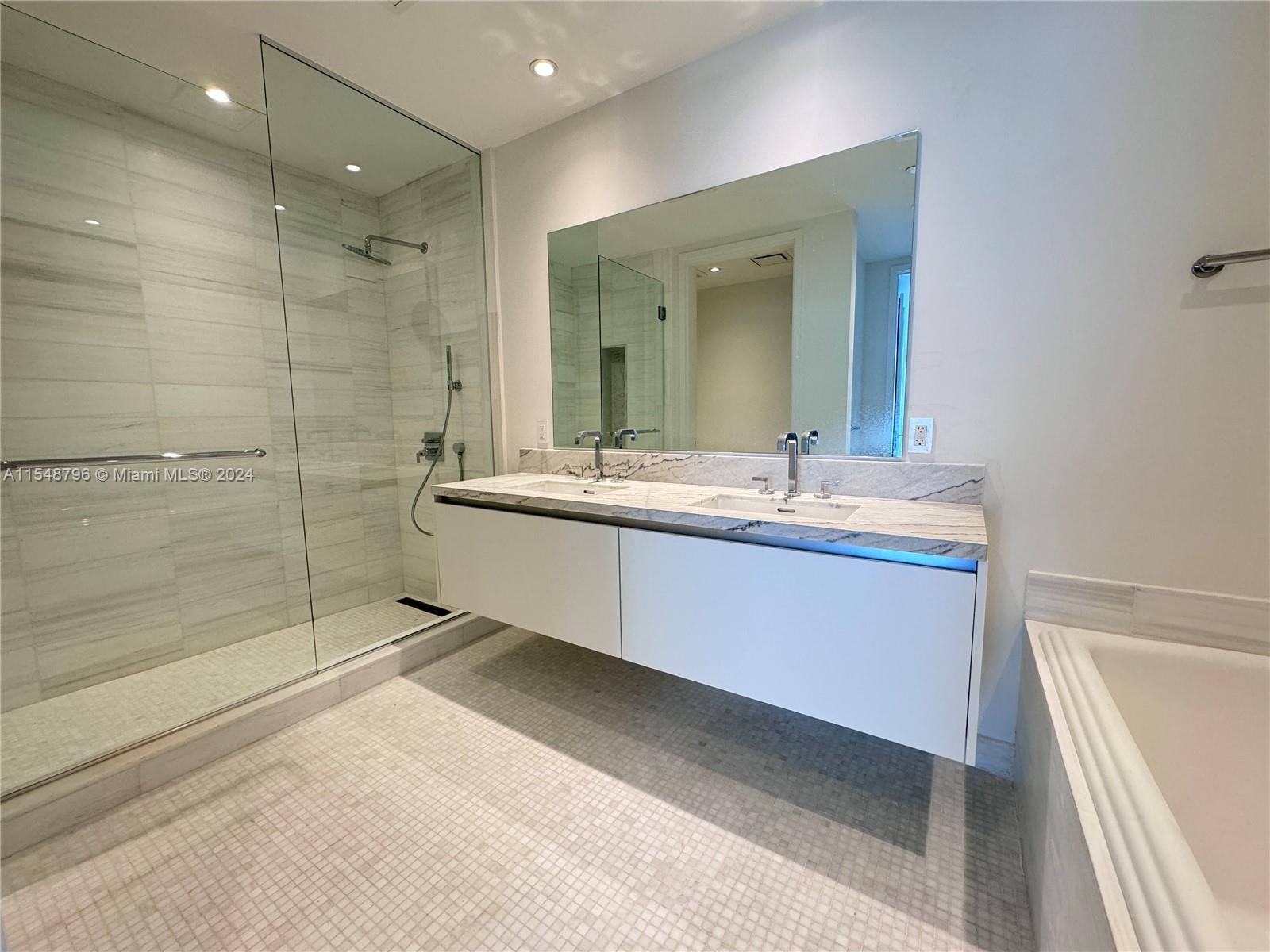 700 NE 26th TER 5101, Miami, Florida 33137, 3 Bedrooms Bedrooms, ,4 BathroomsBathrooms,Residential,For Sale,700 NE 26th TER 5101,A11548796