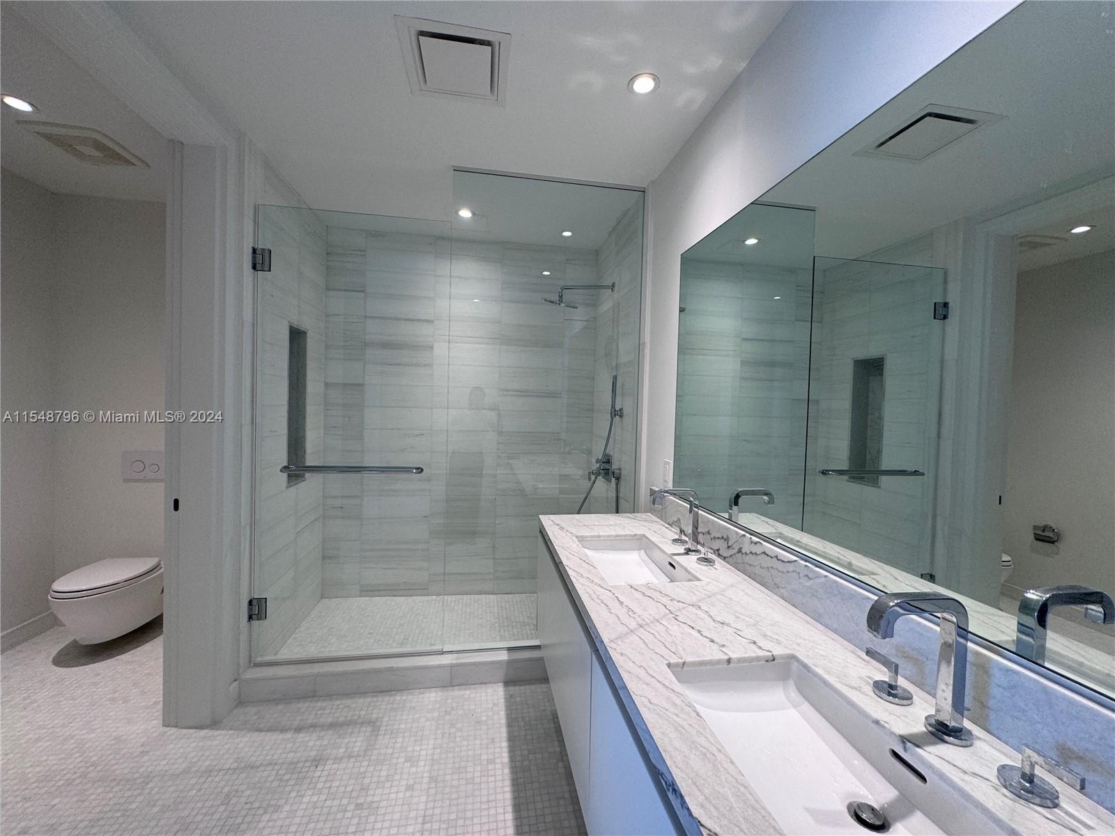 700 NE 26th TER 5101, Miami, Florida 33137, 3 Bedrooms Bedrooms, ,4 BathroomsBathrooms,Residential,For Sale,700 NE 26th TER 5101,A11548796