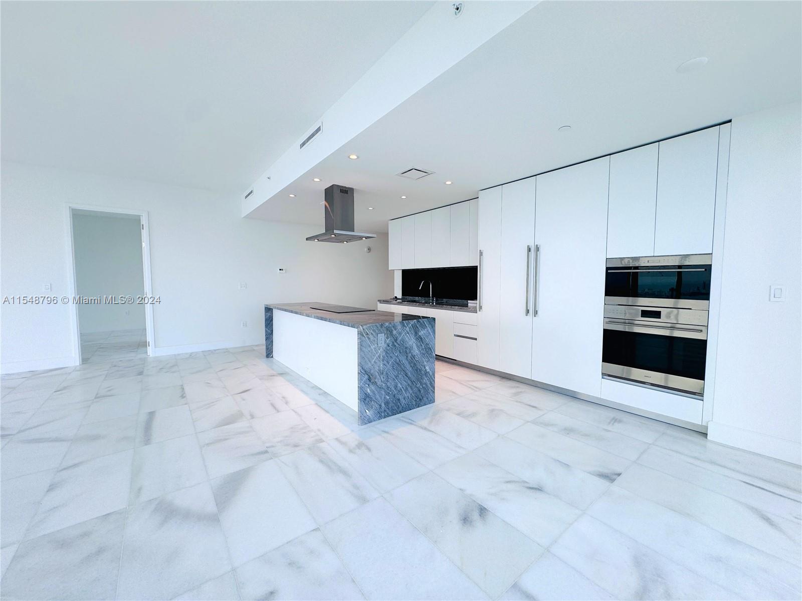 700 NE 26th TER 5101, Miami, Florida 33137, 3 Bedrooms Bedrooms, ,4 BathroomsBathrooms,Residential,For Sale,700 NE 26th TER 5101,A11548796