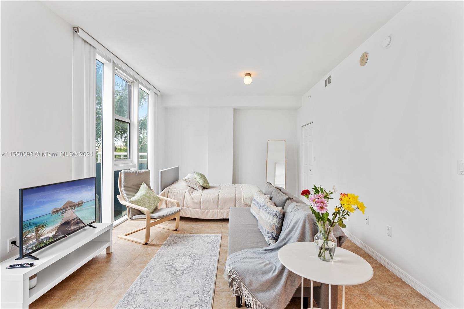 275 NE 18th St 408, Miami, Florida 33132, ,1 BathroomBathrooms,Residentiallease,For Rent,275 NE 18th St 408,A11550698