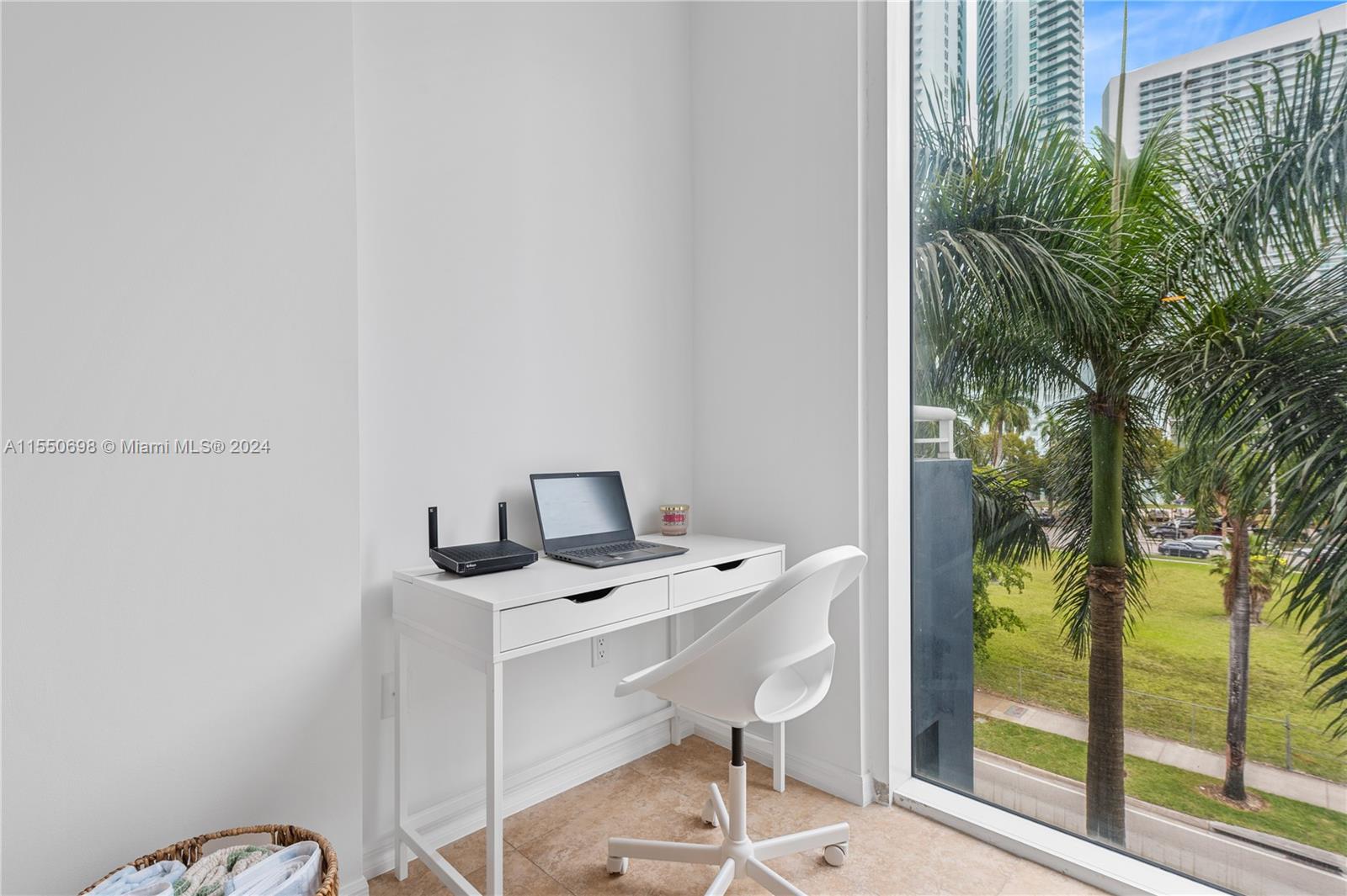 275 NE 18th St 408, Miami, Florida 33132, ,1 BathroomBathrooms,Residentiallease,For Rent,275 NE 18th St 408,A11550698