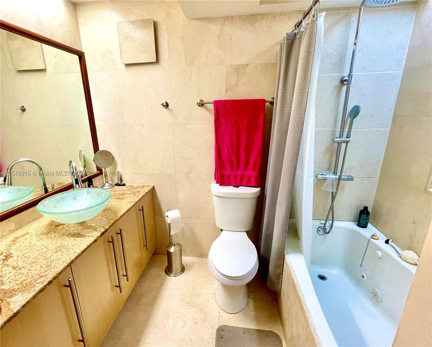 322 Buchanan St, Hollywood, FL, 33019 United States, 1 Bedroom Bedrooms, ,1 BathroomBathrooms,Residential,For Sale,Buchanan St,A11549915