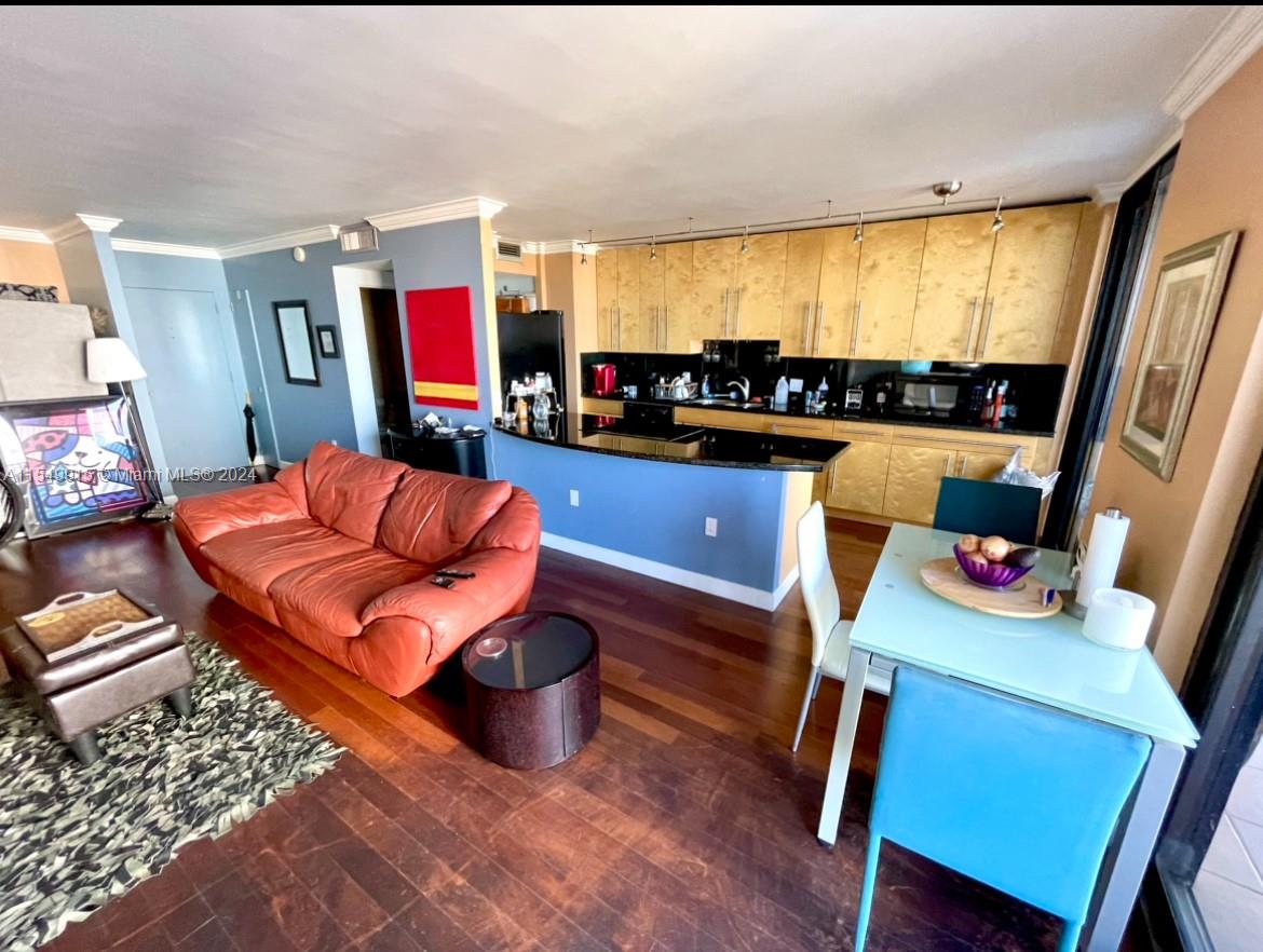 322 Buchanan St, Hollywood, FL, 33019 United States, 1 Bedroom Bedrooms, ,1 BathroomBathrooms,Residential,For Sale,Buchanan St,A11549915