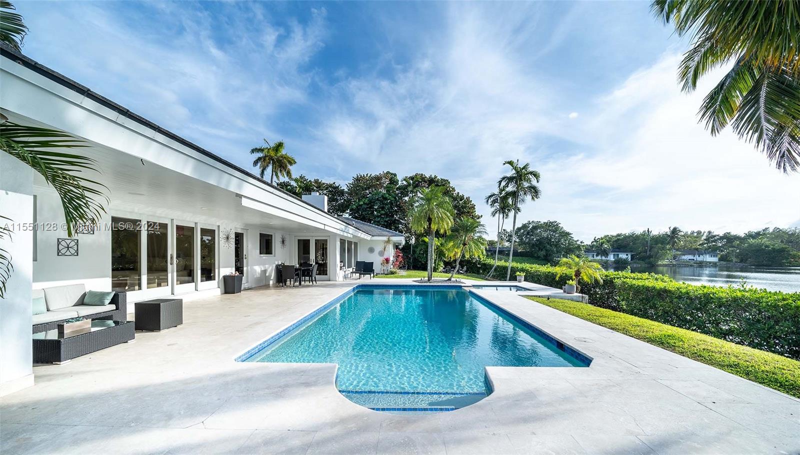 415 Rovino Ave, Coral Gables, Florida 33156, 5 Bedrooms Bedrooms, ,5 BathroomsBathrooms,Residential,For Sale,415 Rovino Ave,A11551128