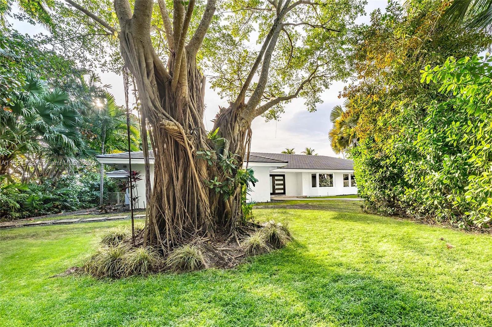 415 Rovino Ave, Coral Gables, FL, 33156 United States, 5 Bedrooms Bedrooms, ,5 BathroomsBathrooms,Residential,For Sale,Rovino Ave,A11551128