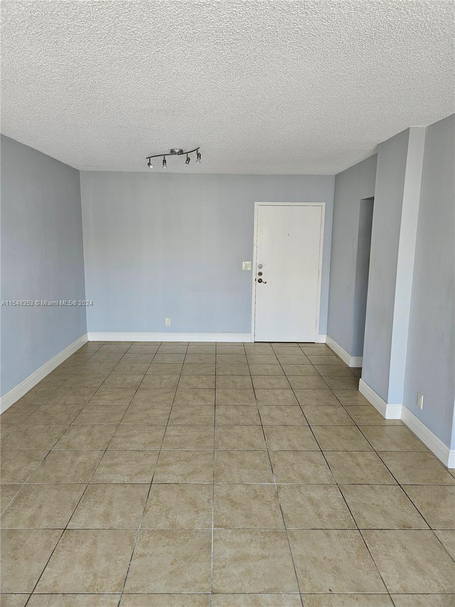 3113 S Ocean Dr 904, Hallandale Beach, Florida 33009, 1 Bedroom Bedrooms, ,1 BathroomBathrooms,Residential,For Sale,3113 S Ocean Dr 904,A11548353