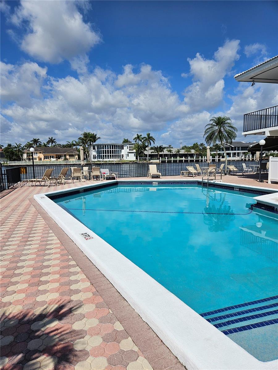 3113 S Ocean Dr 904, Hallandale Beach, Florida 33009, 1 Bedroom Bedrooms, ,1 BathroomBathrooms,Residential,For Sale,3113 S Ocean Dr 904,A11548353