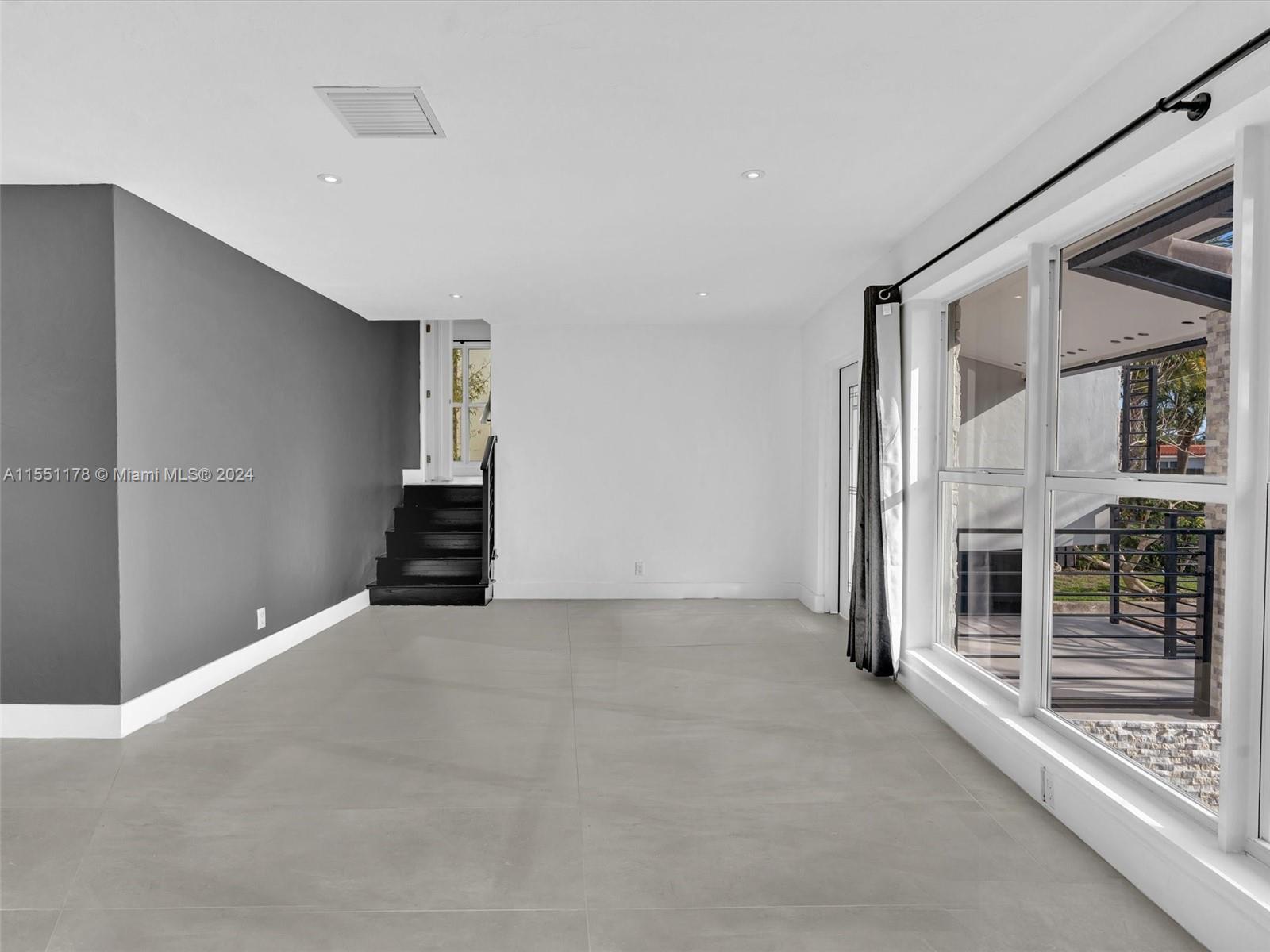 2141 NE 18th Ave, Wilton Manors, Florida 33305, 3 Bedrooms Bedrooms, ,2 BathroomsBathrooms,Residential,For Sale,2141 NE 18th Ave,A11551178