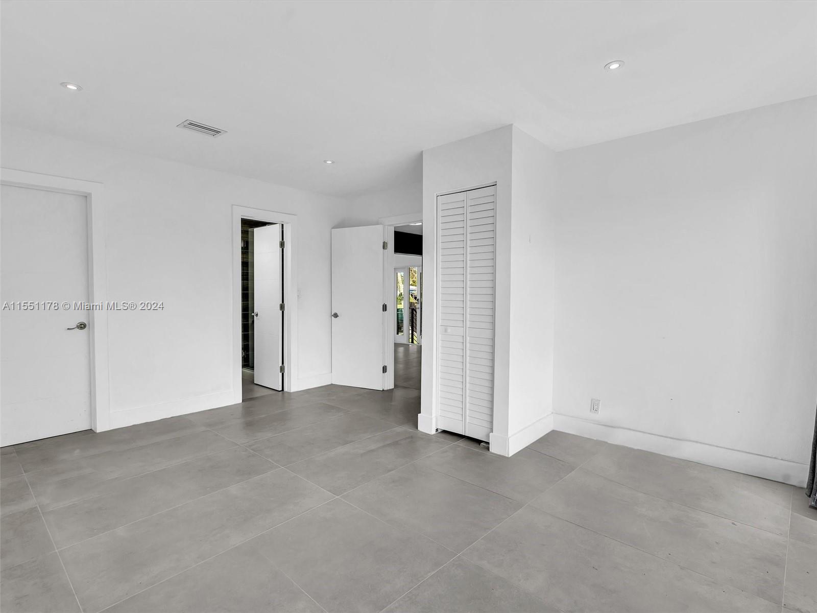 2141 NE 18th Ave, Wilton Manors, Florida 33305, 3 Bedrooms Bedrooms, ,2 BathroomsBathrooms,Residential,For Sale,2141 NE 18th Ave,A11551178