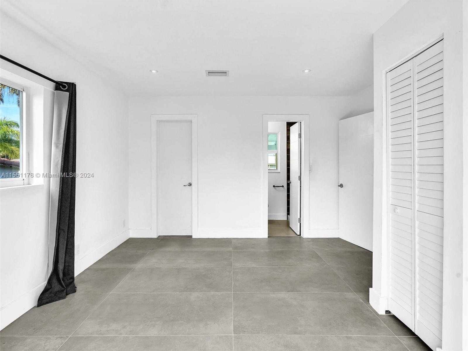 2141 NE 18th Ave, Wilton Manors, Florida 33305, 3 Bedrooms Bedrooms, ,2 BathroomsBathrooms,Residential,For Sale,2141 NE 18th Ave,A11551178