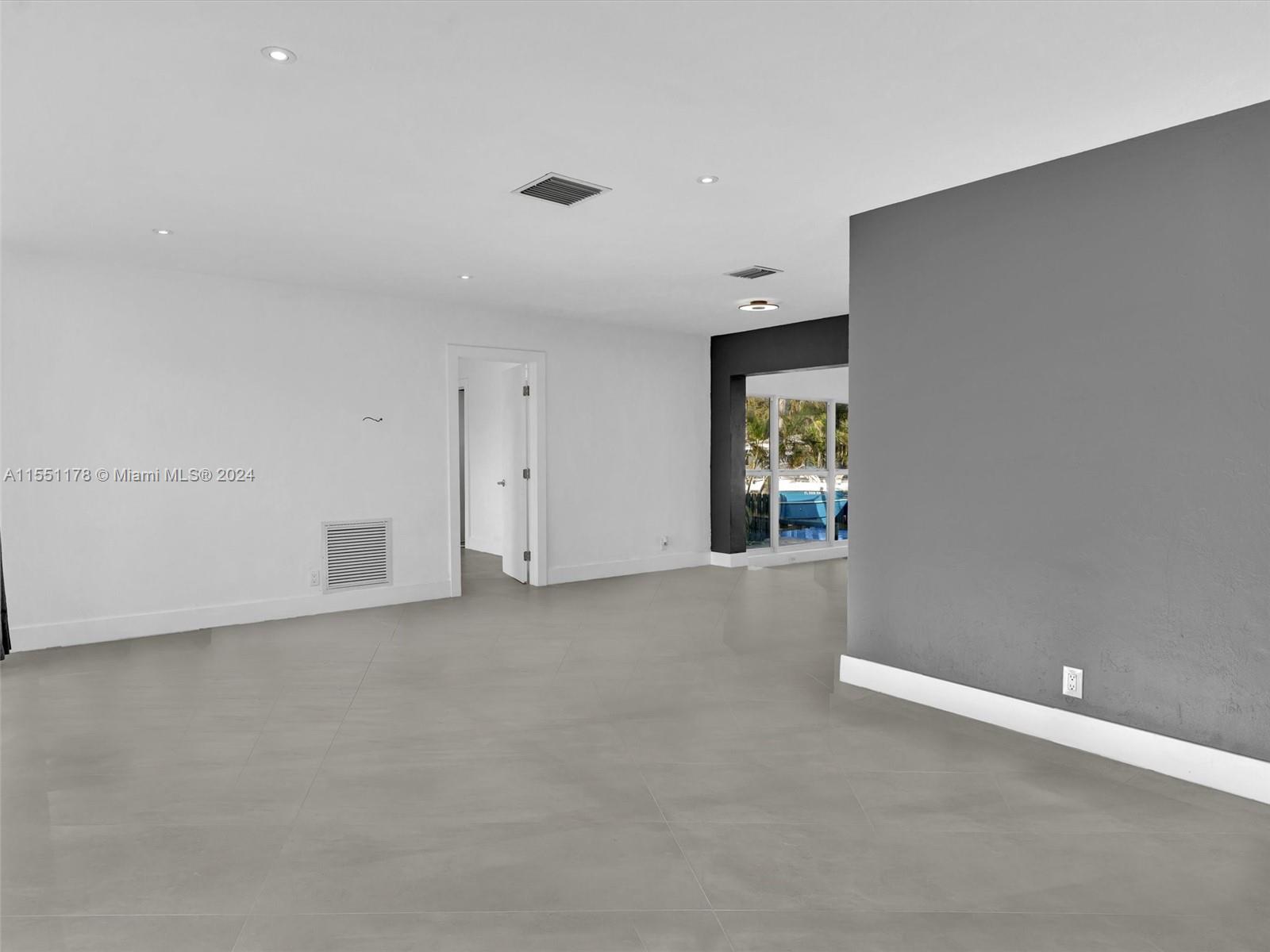 2141 NE 18th Ave, Wilton Manors, Florida 33305, 3 Bedrooms Bedrooms, ,2 BathroomsBathrooms,Residential,For Sale,2141 NE 18th Ave,A11551178