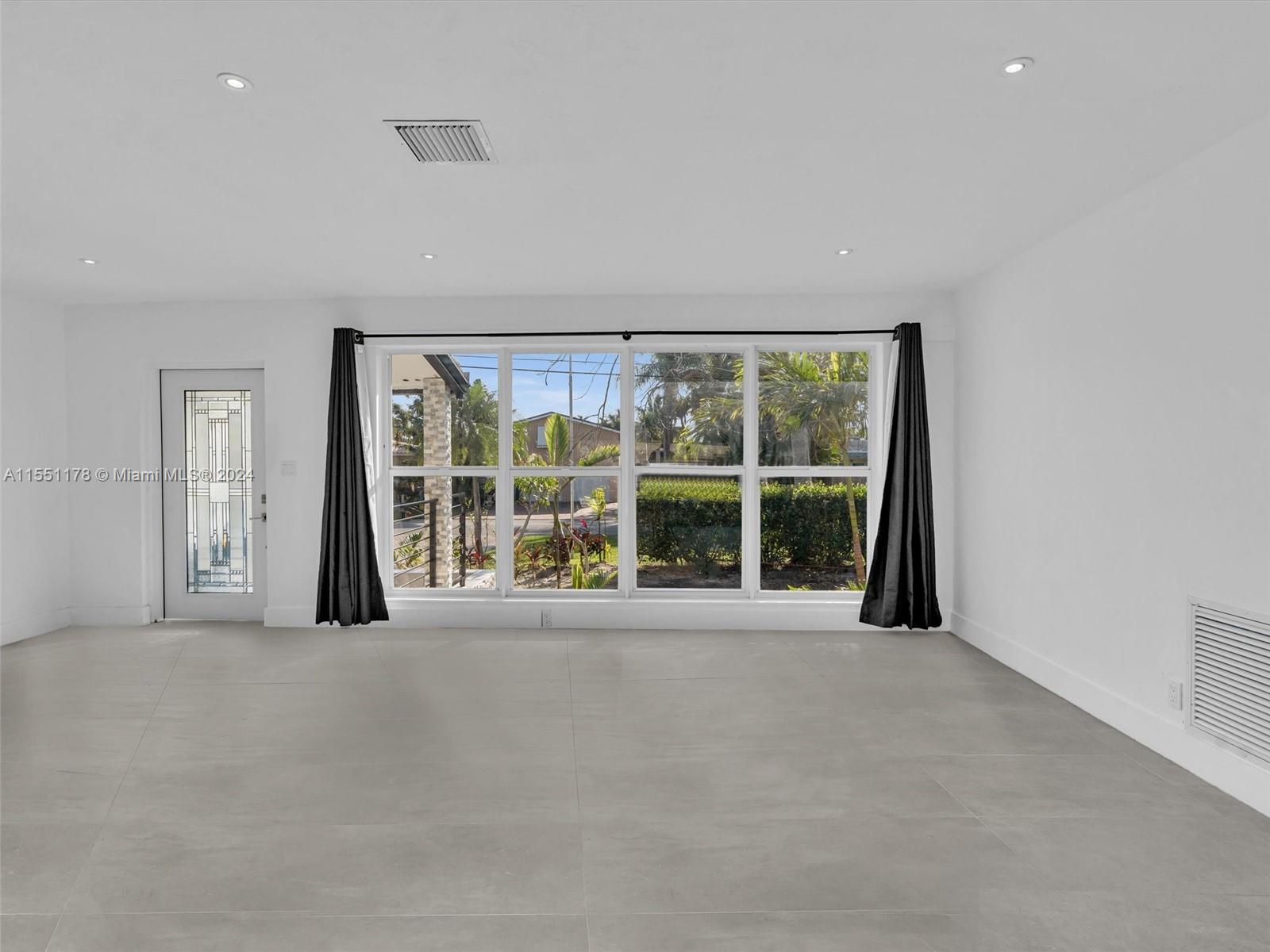 2141 NE 18th Ave, Wilton Manors, Florida 33305, 3 Bedrooms Bedrooms, ,2 BathroomsBathrooms,Residential,For Sale,2141 NE 18th Ave,A11551178