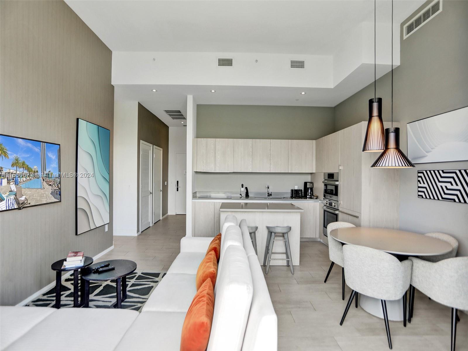 4010 S Ocean Dr R204, Hollywood, Florida 33019, 3 Bedrooms Bedrooms, ,2 BathroomsBathrooms,Residential,For Sale,4010 S Ocean Dr R204,A11550677