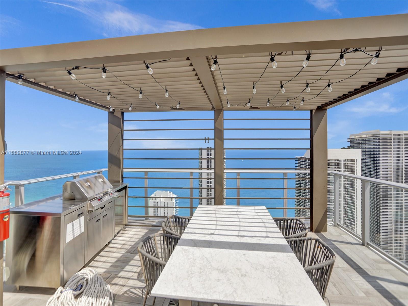 4010 S Ocean Dr R204, Hollywood, Florida 33019, 3 Bedrooms Bedrooms, ,2 BathroomsBathrooms,Residential,For Sale,4010 S Ocean Dr R204,A11550677