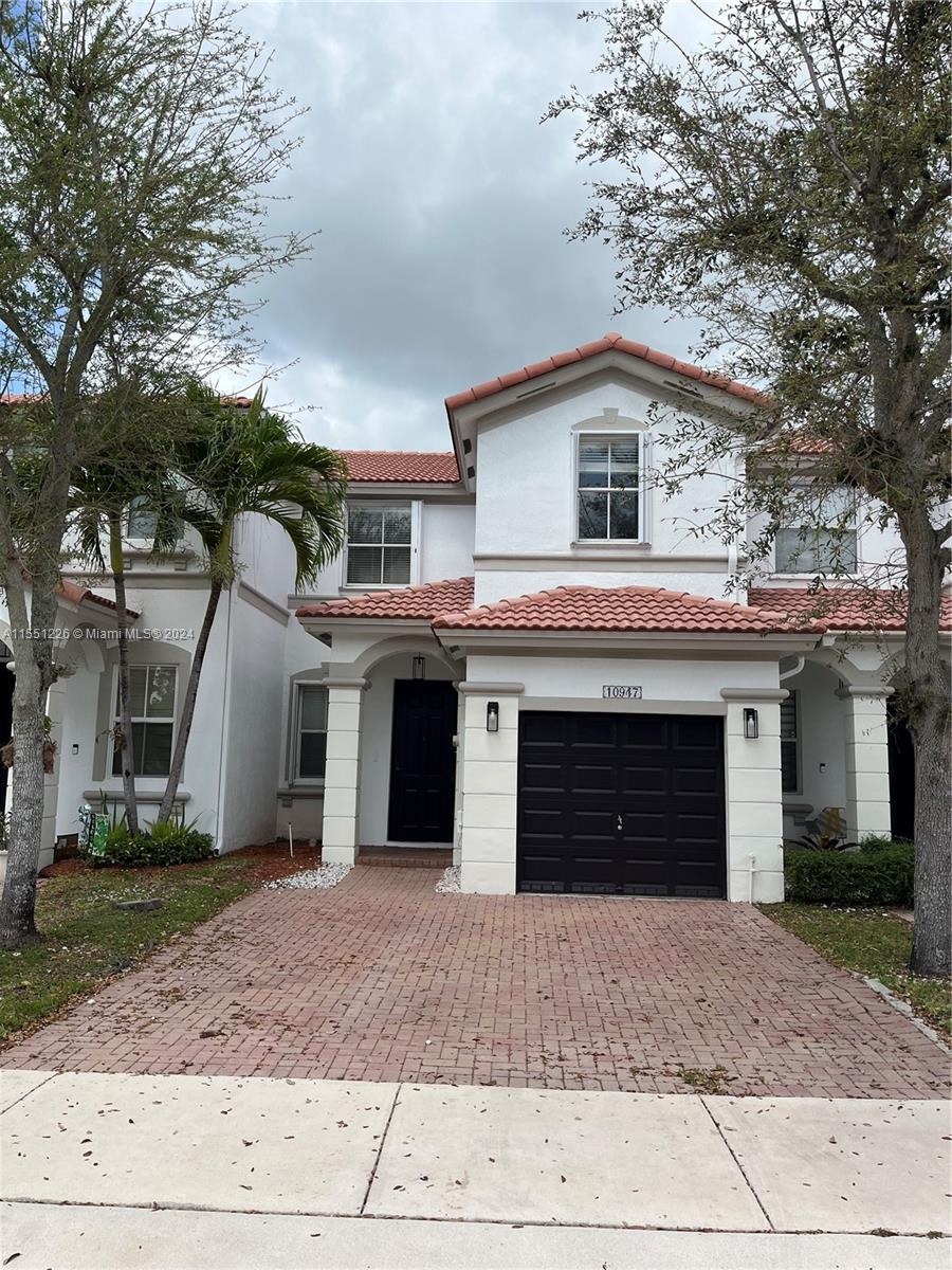10947 NW 79th St ., Doral, Florida 33178, 3 Bedrooms Bedrooms, ,2 BathroomsBathrooms,Residentiallease,For Rent,10947 NW 79th St .,A11551226