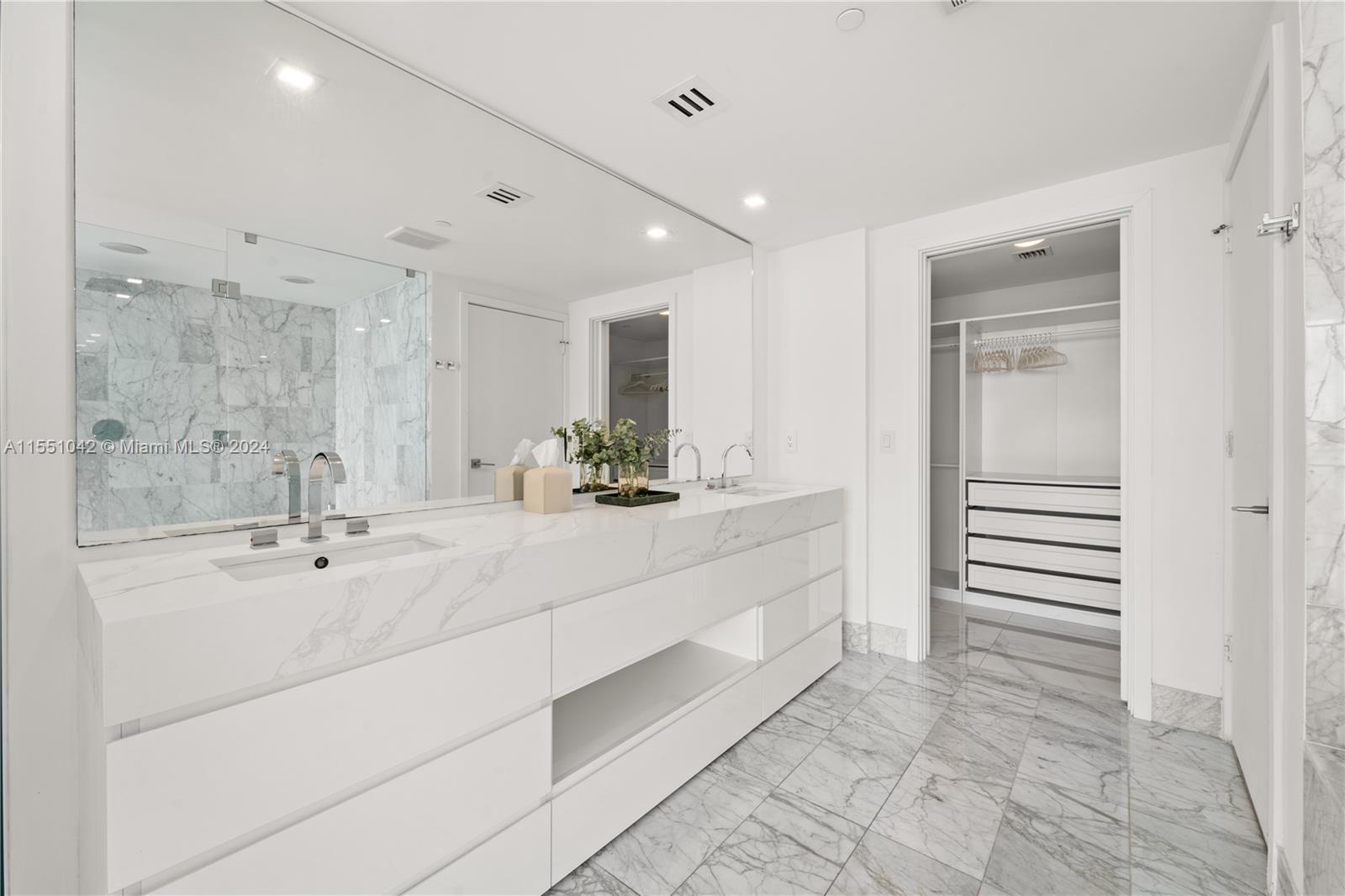 3131 NE 7th Ave 3701, Miami, Florida 33137, 3 Bedrooms Bedrooms, ,3 BathroomsBathrooms,Residential,For Sale,3131 NE 7th Ave 3701,A11551042