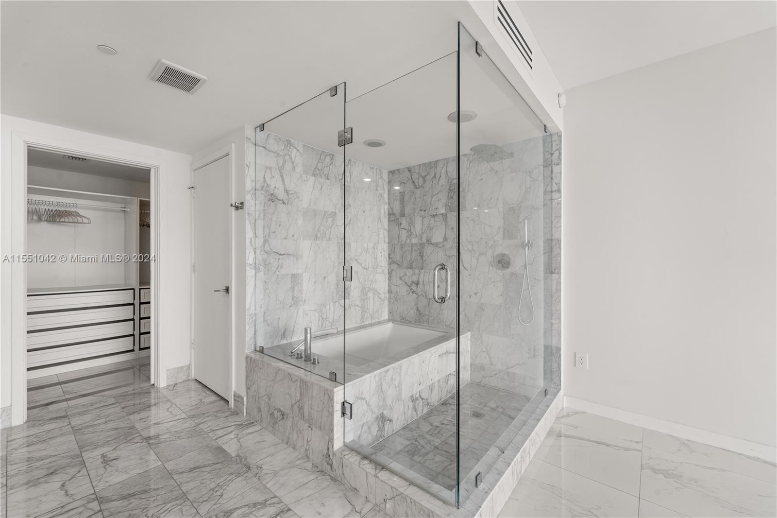 3131 NE 7th Ave 3701, Miami, Florida 33137, 3 Bedrooms Bedrooms, ,3 BathroomsBathrooms,Residential,For Sale,3131 NE 7th Ave 3701,A11551042