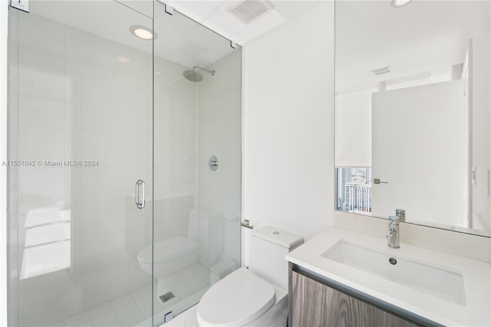 3131 NE 7th Ave 3701, Miami, Florida 33137, 3 Bedrooms Bedrooms, ,3 BathroomsBathrooms,Residential,For Sale,3131 NE 7th Ave 3701,A11551042