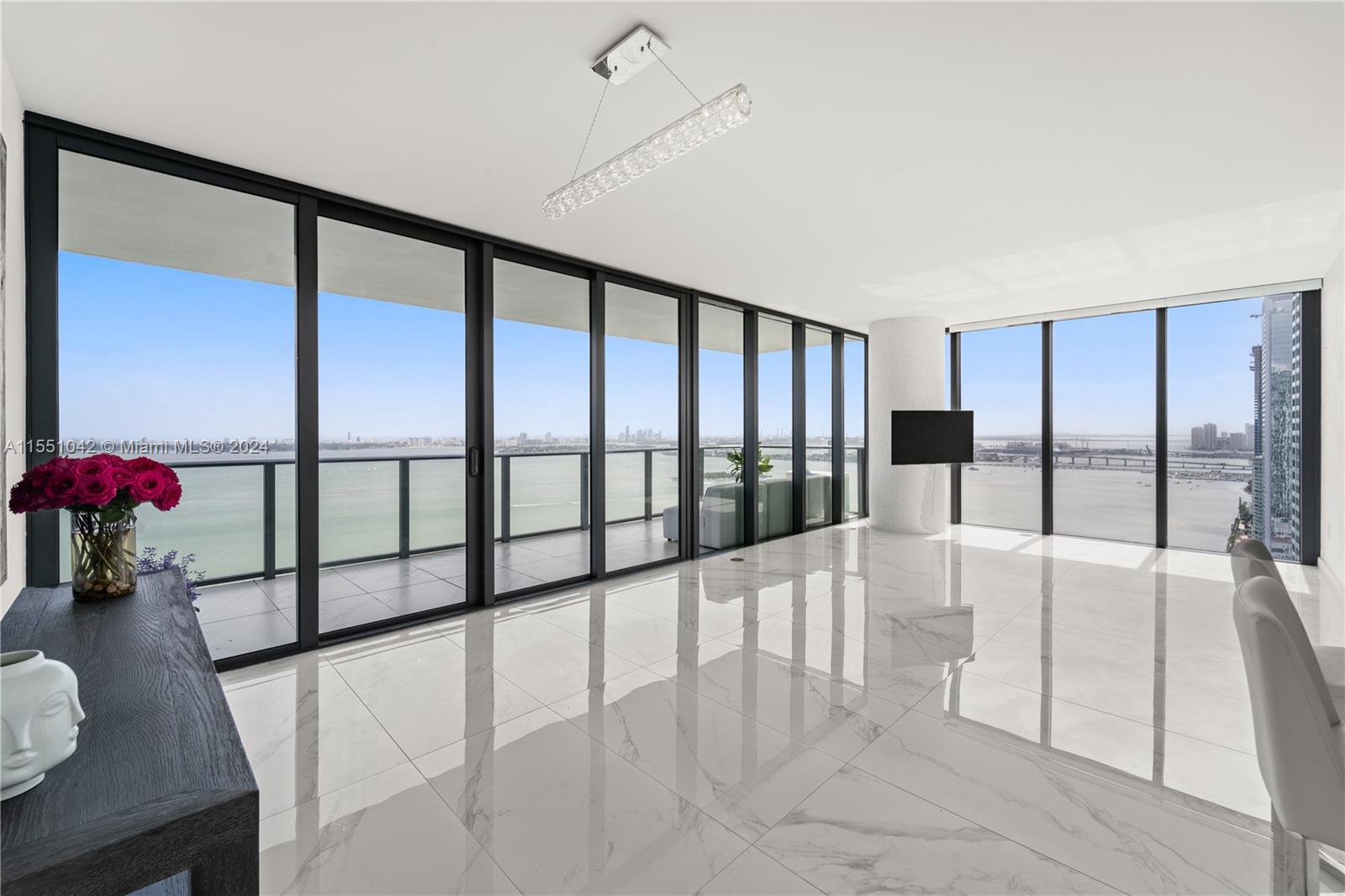 3131 NE 7th Ave 3701, Miami, Florida 33137, 3 Bedrooms Bedrooms, ,3 BathroomsBathrooms,Residential,For Sale,3131 NE 7th Ave 3701,A11551042