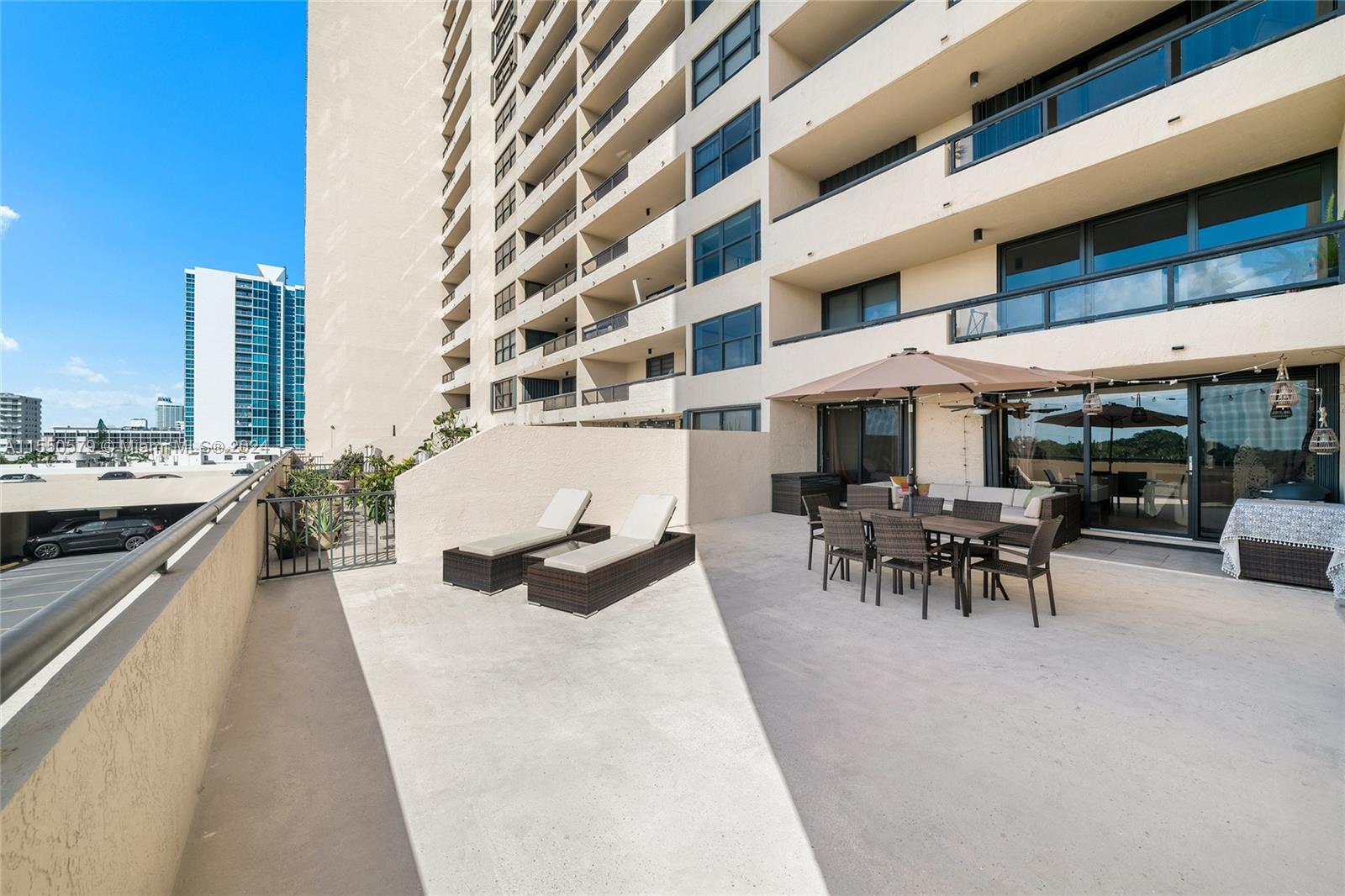 2555 Collins Ave 610, Miami Beach, Florida 33140, 1 Bedroom Bedrooms, ,2 BathroomsBathrooms,Residential,For Sale,2555 Collins Ave 610,A11550579