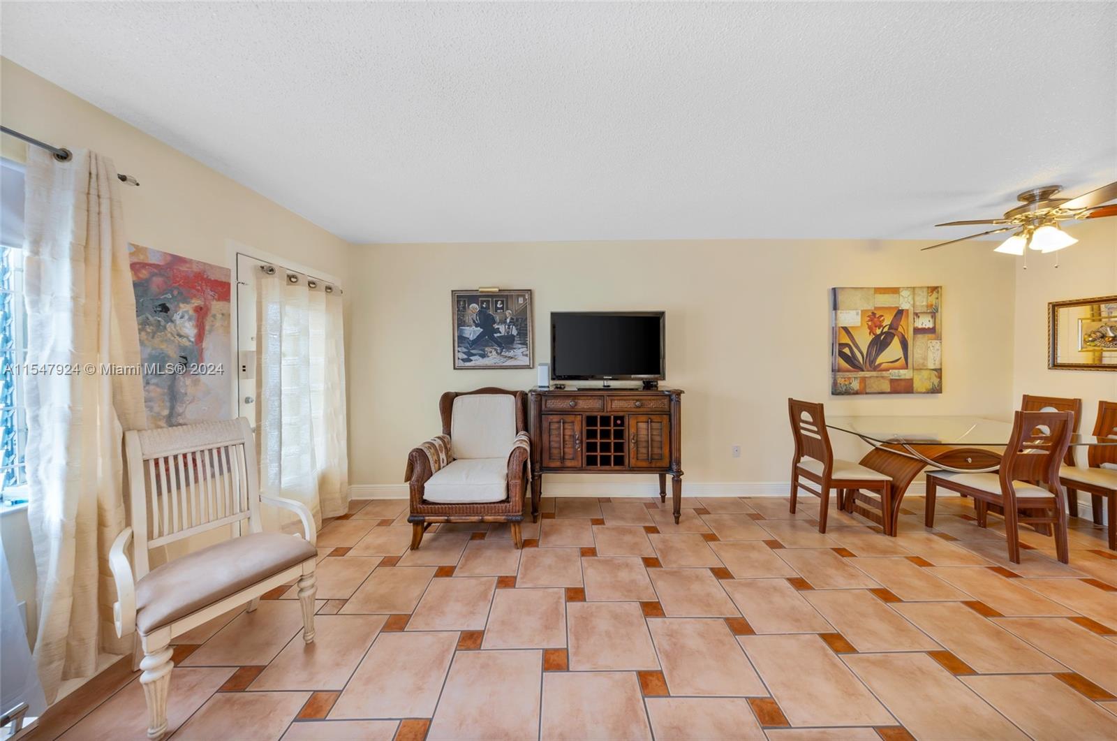 15610 6th Ave, Miami, FL, 33162 United States, 1 Bedroom Bedrooms, ,1 BathroomBathrooms,Residential,For Sale,6th Ave,A11547924