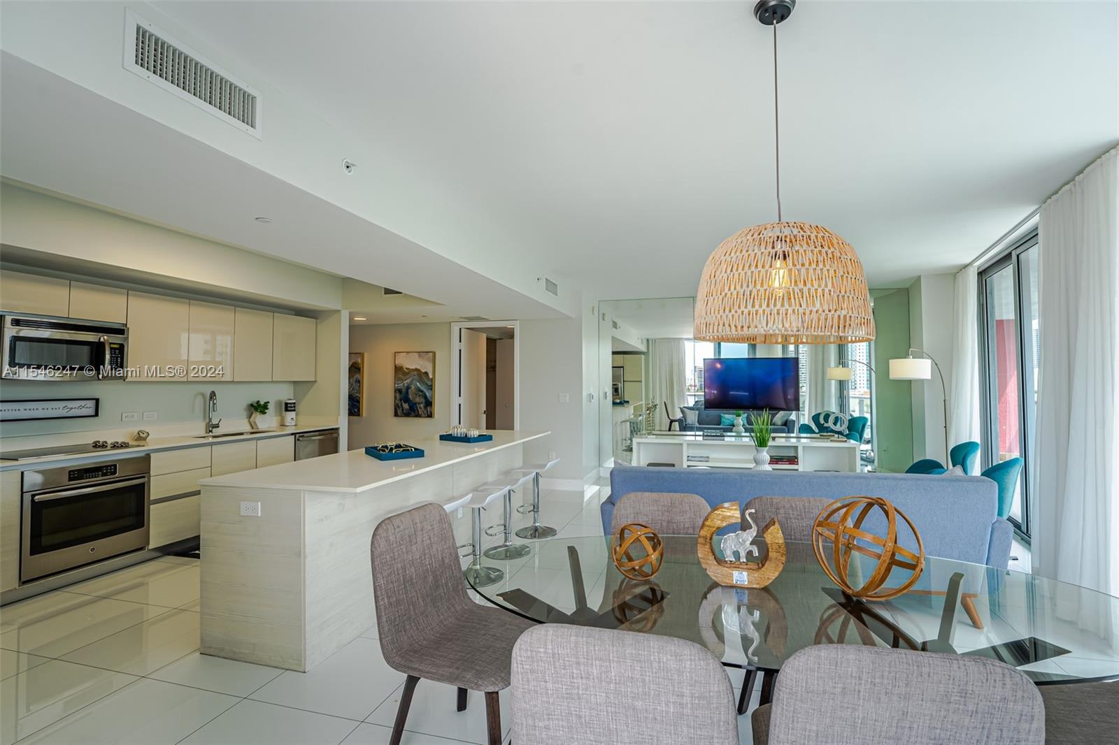 2600 E Hallandale Beach Blvd T701, Hallandale Beach, Florida 33009, 3 Bedrooms Bedrooms, ,3 BathroomsBathrooms,Residential,For Sale,2600 E Hallandale Beach Blvd T701,A11546247