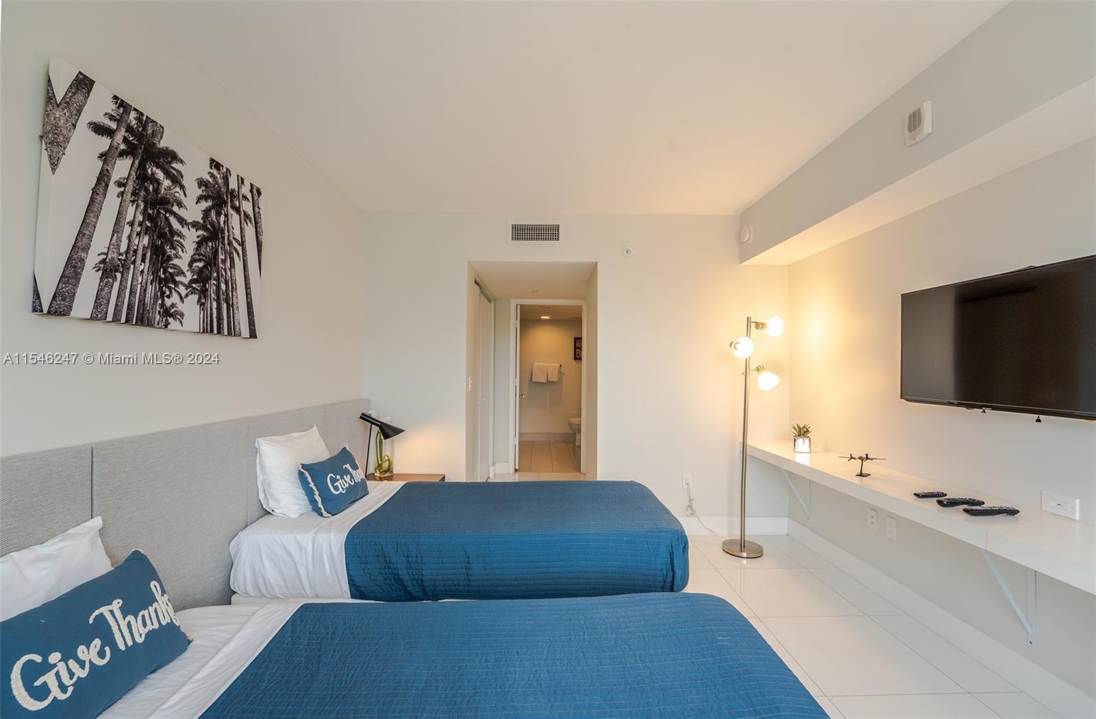 2600 E Hallandale Beach Blvd T701, Hallandale Beach, Florida 33009, 3 Bedrooms Bedrooms, ,3 BathroomsBathrooms,Residential,For Sale,2600 E Hallandale Beach Blvd T701,A11546247