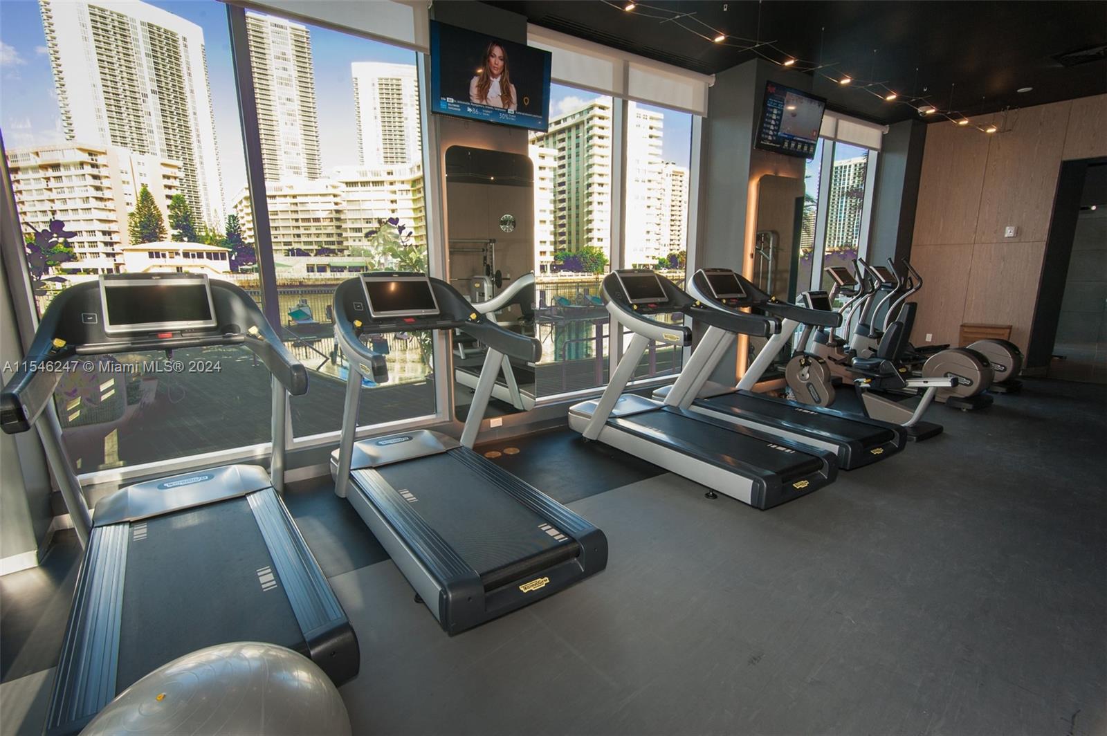 2600 E Hallandale Beach Blvd T701, Hallandale Beach, Florida 33009, 3 Bedrooms Bedrooms, ,3 BathroomsBathrooms,Residential,For Sale,2600 E Hallandale Beach Blvd T701,A11546247